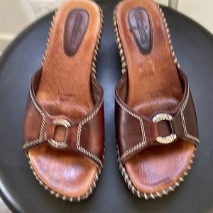 Minnetonka Sandals Women Size 6